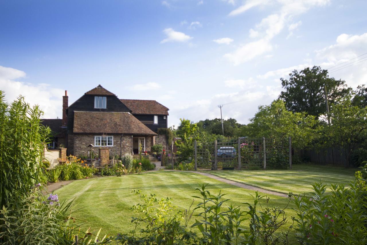 Magpies Lodge Slinfold Exterior foto