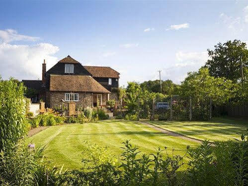Magpies Lodge Slinfold Exterior foto